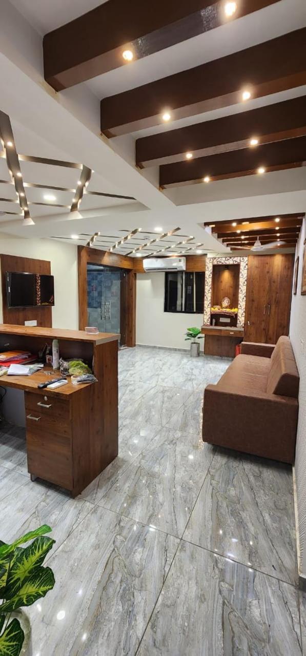 Hotel Sun Shine Ahmedabad Exteriör bild